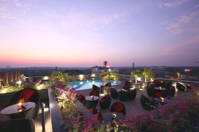 Hotel Airlink Castle Nedumbassery Buitenkant foto
