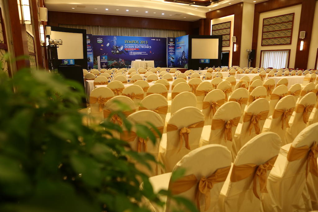 Hotel Airlink Castle Nedumbassery Buitenkant foto