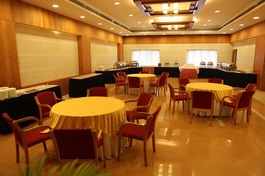 Hotel Airlink Castle Nedumbassery Buitenkant foto